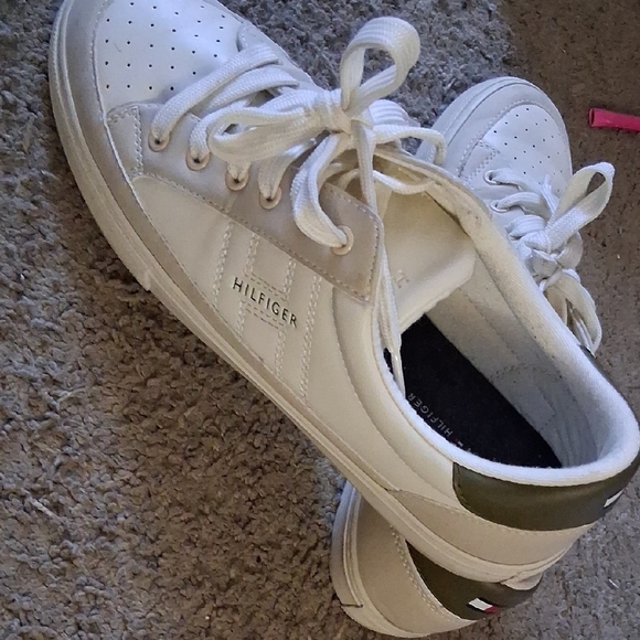Tommy Hilfiger White and Green Sneakers - Picture 12 of 14